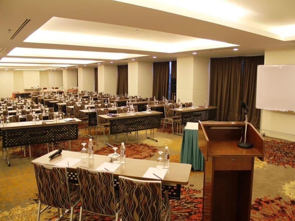 Hotel Royal Kuala Lumpur Dış mekan fotoğraf