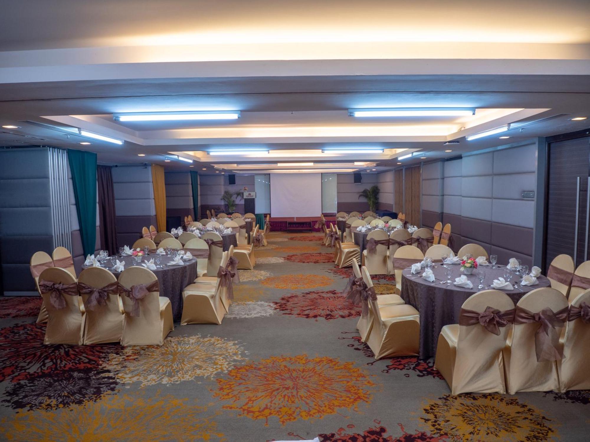 Hotel Royal Kuala Lumpur Dış mekan fotoğraf