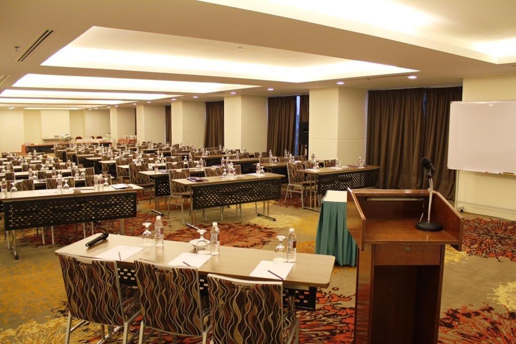 Hotel Royal Kuala Lumpur Dış mekan fotoğraf
